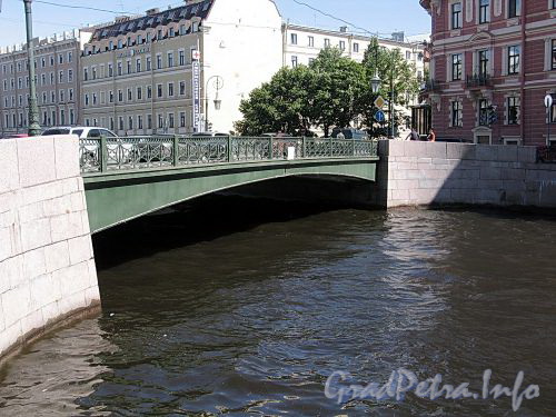 Фонарный мост через Мойку. Фото июнь 2010 г.