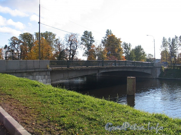 Мост Красного Курсанта через рекуждановку. Фото октябрь 2011 г.