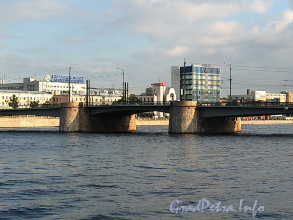 Гренадерский мост через Большую Невку. Разводной пролет. Фото сентябрь 2011 г.