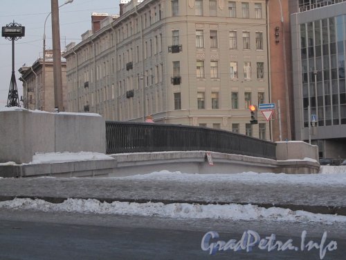 Матисов мост. Общий вид ограды моста. Фото февраль 2012 года.