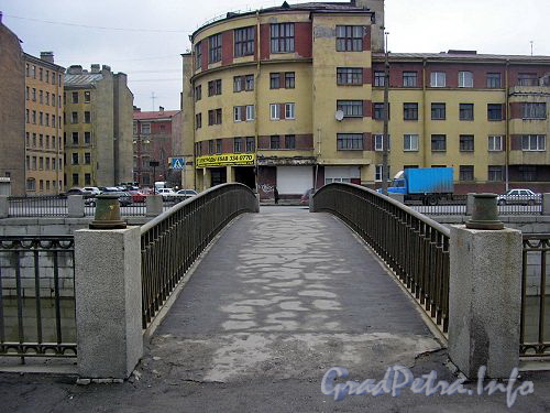 Масляный мост через Обводный канал.