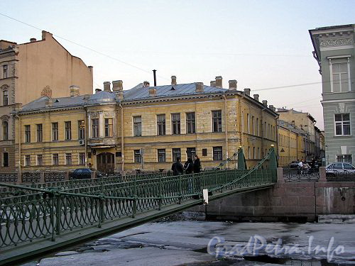 Почтамтский мост через Мойку. Фото апрель 2005 г.