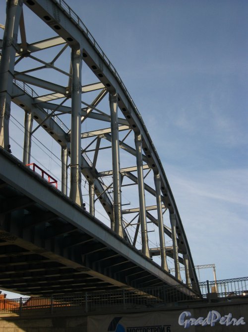1-й Американский мост. Вид с четной стороны Обводного канала. Фото 17 марта 2013 г.