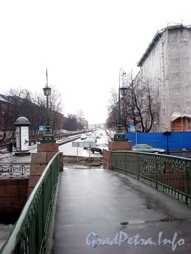 Вид на набережную Крюкова канала с Краснофлотского пешеходного моста. Фото март 2009 г.