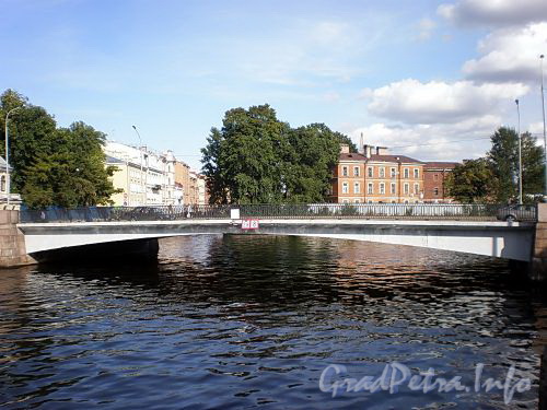 Храповицкий мост через реку Мойку в створе улицы Писарева. Фото сентябрь 2009 г.