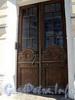 Английская наб., д. 20. Дверь левого подъезда. Фото июнь 2010 г.