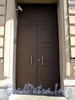 Английская наб., д. 34. Правая парадная дверь. Фото июнь 2010 г.