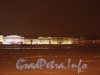 Английская набережная (дома 4-16) в ночной подсветке. Вид с Университетской набережной. Фото январь 2011 г.