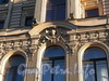 Адмиралтейская наб., д. 6. Элемент художественного оформления фасада. Фото сентябрь 2010 г.