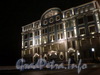 Петроградская наб., д. 2-4. Южный фасад в ночной подсветке. Фото декабрь 2008 г.