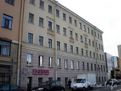 Петроградская наб., д. 28. Фасад здания. Фото август 2009 г.