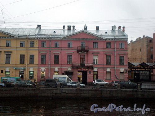 Наб. реки Фонтанки, д. 97. Дом Полторацких (Олениных). Фасад здания. Фото ноябрь 2009 г.