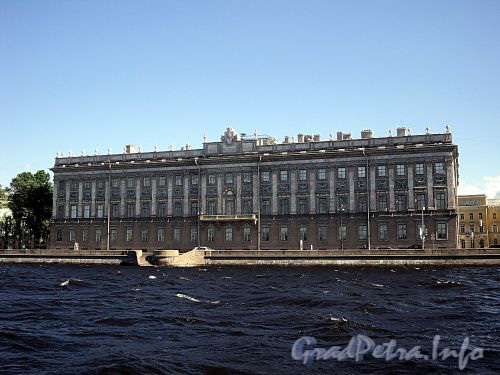 Дворцовая наб., д. 6 (правая часть). Мраморный дворец. Фасад здания. Фото июнь 2010 г.