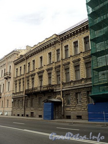 Наб. Кутузова, д. 6. Фасад здания. Фото сентябрь 2010 г.