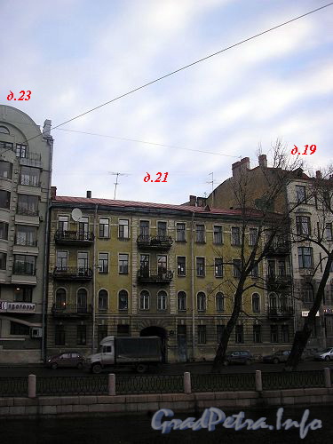Дома 19-23 по наб. р. Карповки. Фото 2006 г.
