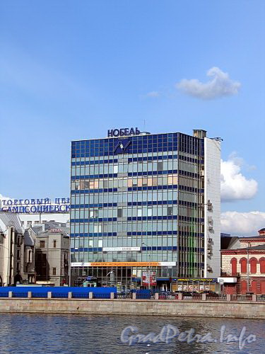 Пироговская наб., д. 21. Бизнес-центр «Нобель». Общий вид. Фото апрель 2010 г.