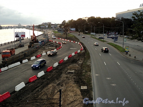 Выборгская набережная на участке от Кантемировского моста до набережной Черной речки. Фото сентябрь 2011 г.