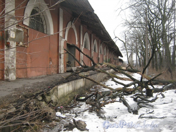 Наб. Обводного канала, дом 118. Склады Варшавского вокзала. Фото март 2012 г.