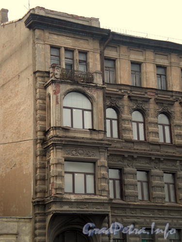 Синопская наб., д. 72, фрагмент фасада здания. Фото август 2008 г.