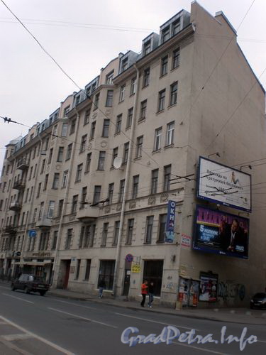 Ждановская наб., д. 3. Общий вид здания. Сентябрь 2008 г.