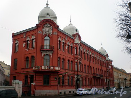 Наб. Адмирала Макарова, д. 12. Общий вид здания. Октябрь 2008 г.