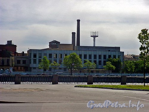 Пироговская наб., д. 17 (левая часть). Производственное здание (ныне снесено).