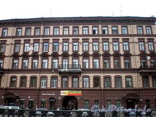 Наб. канала Грибоедова, д. 35. Здание общества торговли аптекарскими товарами. Фасад здания. Фото апрель 2009 г.