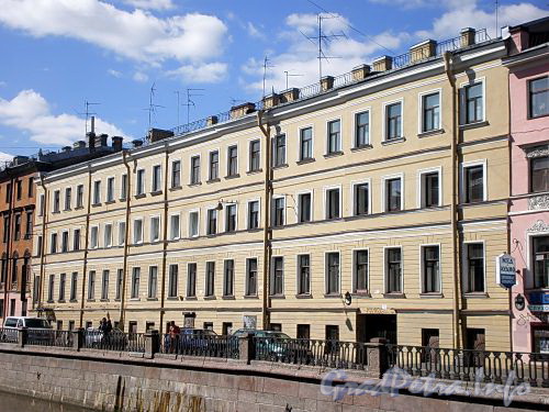 Наб. канала Грибоедова, д. 45. Фасад здания. Фото август 2009 г.