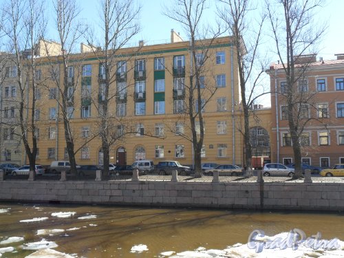 Набережная канала Грибоедова, дом 162. Фото 21 апреля 2013 г.