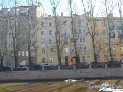 Набережная канала Грибоедова, дом 160. Фото 21 апреля 2013 г.