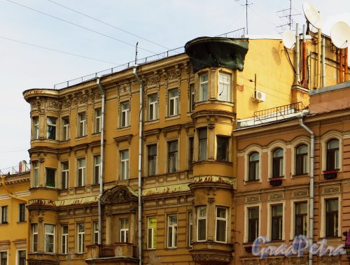Набережная канала Грибоедова, дом 10. Общий вид фасада здания. Фото 24 июня 2013 г.
