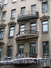 Ул. Рылеева, д. 20. Доходный дом В. И. Кестнера. Фрагмент фасада с балконами. Фото февраль 2010 г.