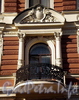 Гродненский пер., д. 12. Решетка балкона. Фото апрель 2010 г.