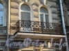 Захарьевская ул., д. 5. Решетка балкона. Фото июль 2010 г.