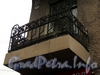 Татарский пер., д. 1. Решетка углового балкона. Фото август 2010 г.