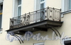 Наб. Кутузова, д. 36. Балкон. Фото сентябрь 2010 г.