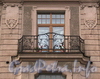 Кронверкский пр., д. 61. Решетка балкона. Фото октябрь 2010 г.