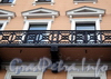 Пл. Труда, д. 3. Фрагмент ограждения балкона. Фото июнь 2010 г.