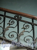 Ул. Писарева, д. 18. Фрагмент ограждения лестницы. Фото апрель 2011 г.
