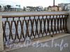 Фрагмент ограждения Аптекарской набережной. Фото сентябрь 2011 г.