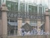 Воронихинский сквер. Фрагмент ограды. Фото 17 мая 2013 г.