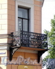 Пр. Римского-Корсакова, д. 27 / наб. канала Грибоедова, д. 117. Бывший доходный дом. Угловой балкон. Фото август 2009 г.