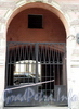 Ул. Чайковского, д. 18. Решетка ворот. Фото сентябрь 2009 г. 