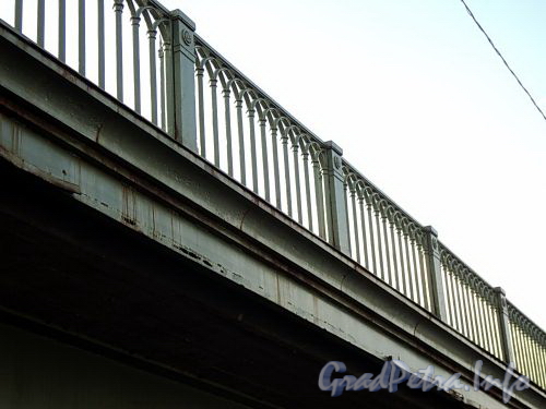 Ограждение Большого Крестовского моста. Фото сентябрь 2010 г.