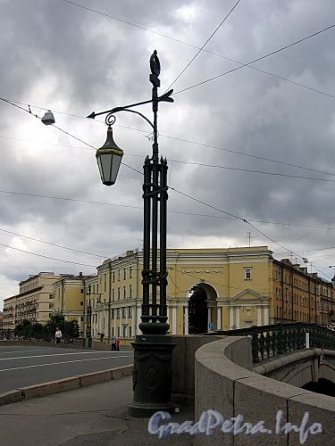 Фонарь Могилевского моста. Фото август 2009 г.