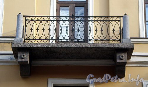 Казанская ул., д. 44. Балкон. Фото август 2009 г.