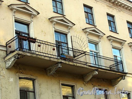 Гражданская ул., д. 19. Дом И.-А.Иохима. Балкон. Фото август 2009 г.