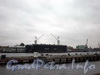 Вид на Ново-Адмиралтейский остров  и судостроительный завод «Адмиралтейские верфи» с набережной Лейтенанта Шмидта. Фото октябрь 2009 г.