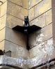 Скульптура «кота Елисея» после очередной реставрации. Фото апрель 2009 г.