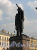 Памятник М.И. Кутузову у Казанского собора. Фото август 2010 г.